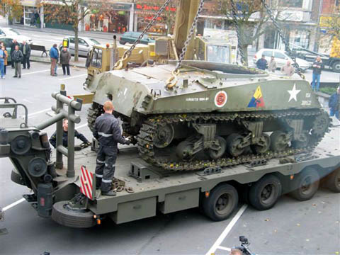 06_tank_loaded_on_trailer