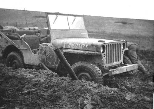 480. 2-45 Jeep stuck in mud near Wilwerdange.